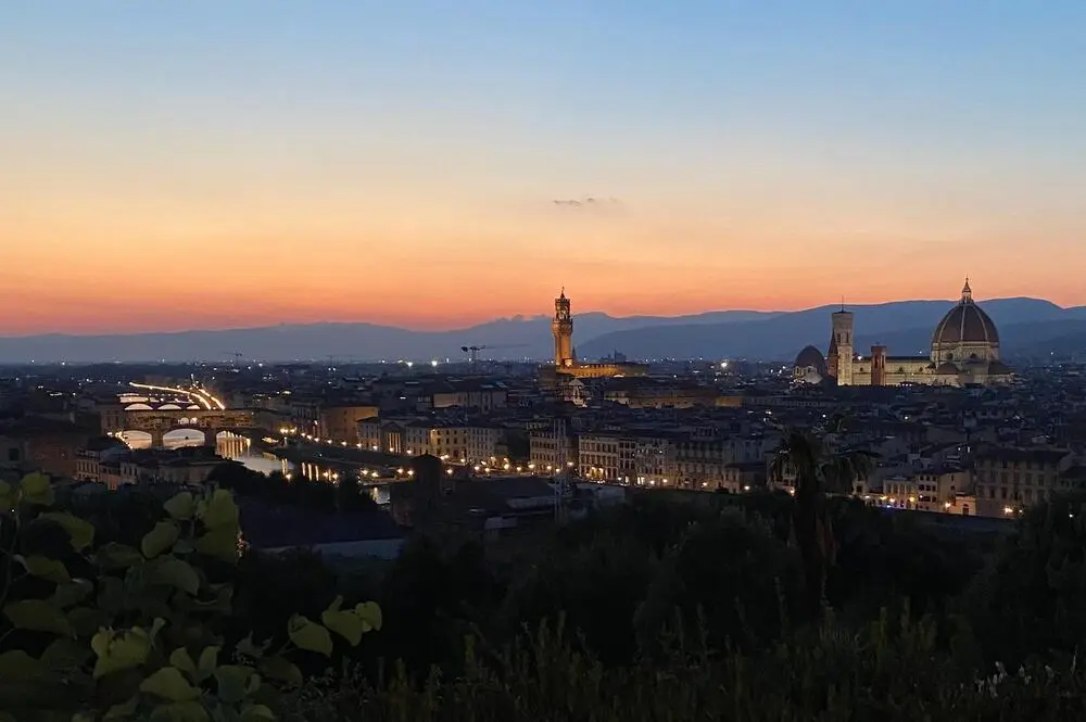 Vista di Firenze al tramonto dal Piazzale Michelangelo